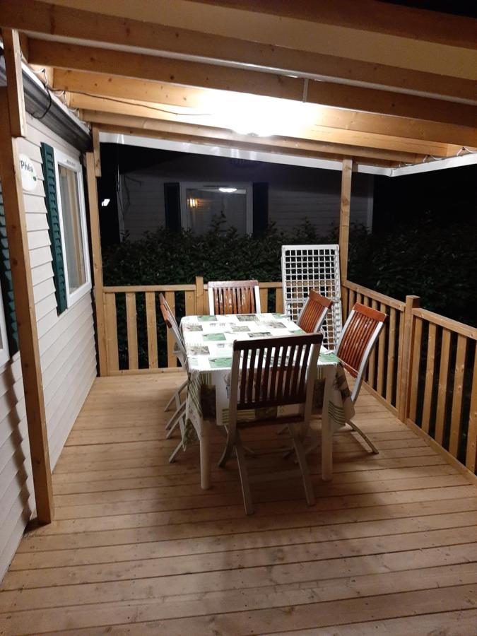 Mobile Home Entierement Equipe La Roque-d'Antheron Εξωτερικό φωτογραφία