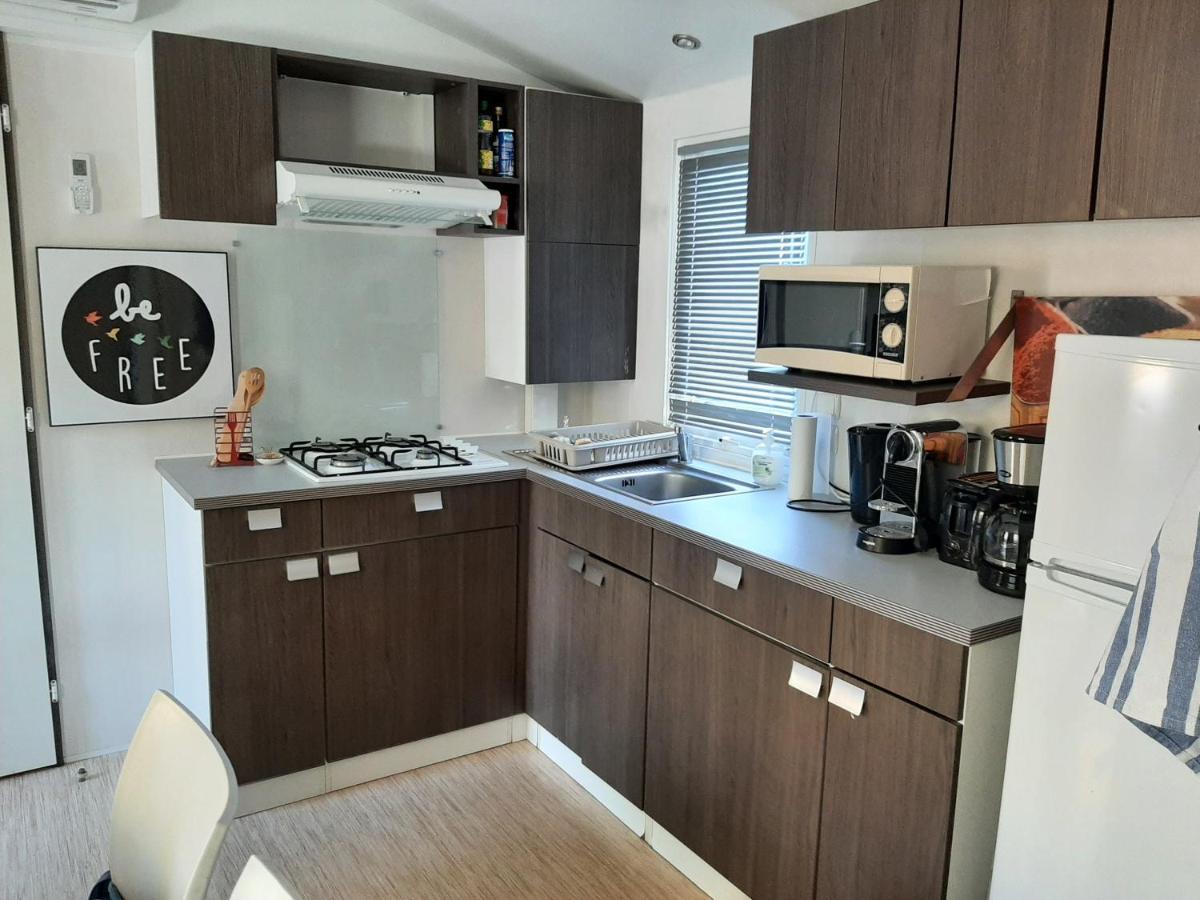 Mobile Home Entierement Equipe La Roque-d'Antheron Εξωτερικό φωτογραφία