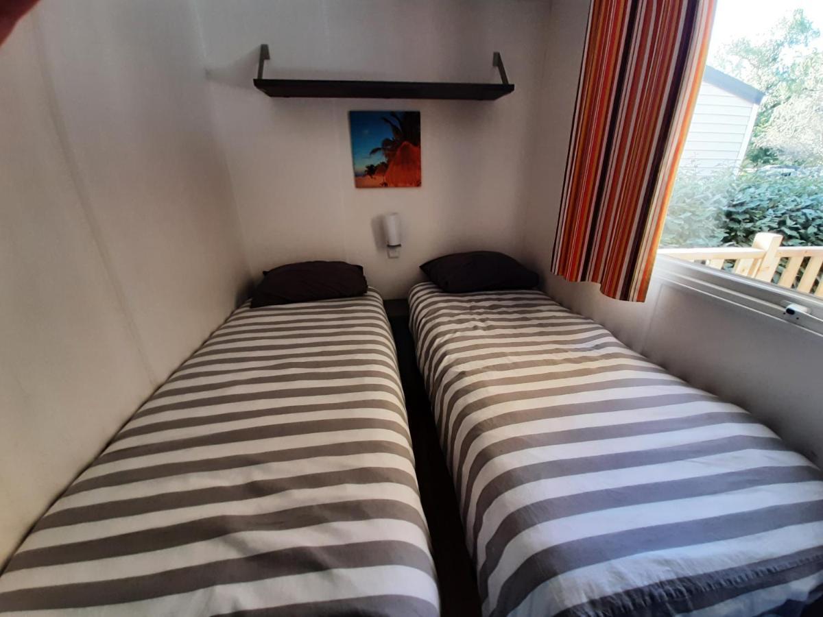 Mobile Home Entierement Equipe La Roque-d'Antheron Εξωτερικό φωτογραφία