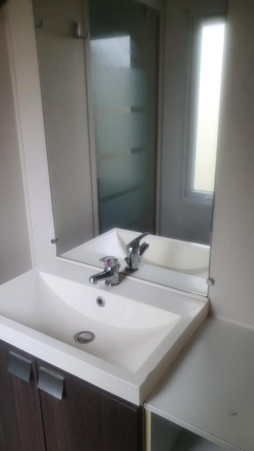 Mobile Home Entierement Equipe La Roque-d'Antheron Εξωτερικό φωτογραφία